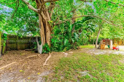 1210 S 24th Terrace Hollywood FL 33020