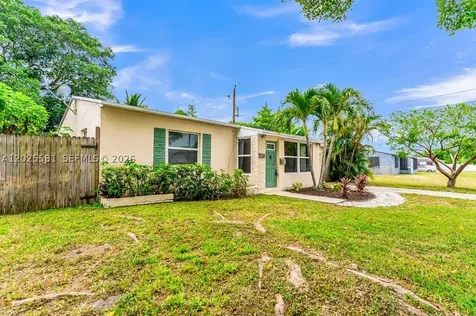 1210 S 24th Terrace Hollywood FL 33020