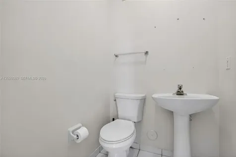 2209 SE 24th Place Homestead FL 33035