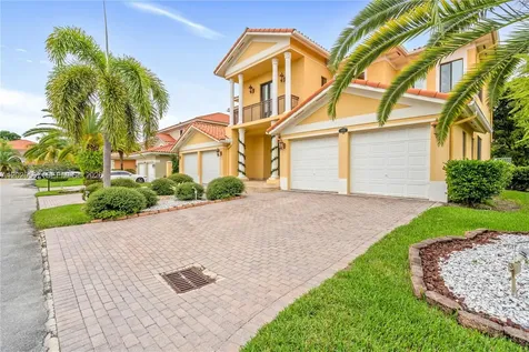 19508 SW 79th Court Cutler Bay FL 33157