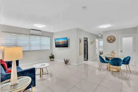 10004 E Bay Harbor Drive Bay Harbor Islands FL 33154
