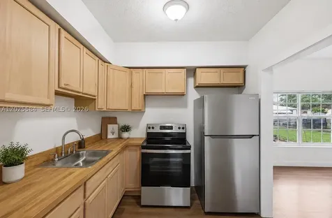1045 NW 115th Street Miami FL 33168