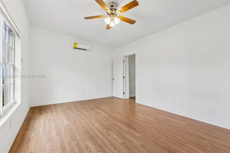 1045 NW 115th Street Miami FL 33168