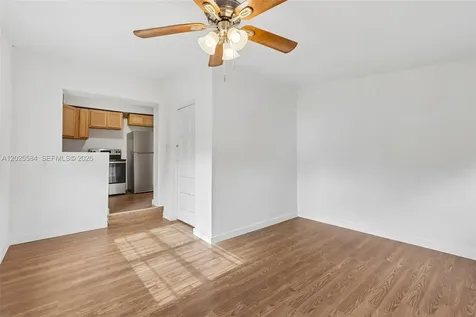 1045 NW 115th Street Miami FL 33168