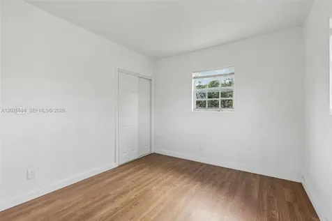 1045 NW 115th Street Miami FL 33168