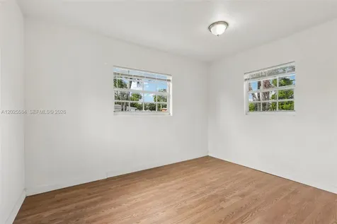 1045 NW 115th Street Miami FL 33168