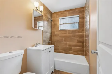 1045 NW 115th Street Miami FL 33168