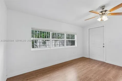 1045 NW 115th Street Miami FL 33168