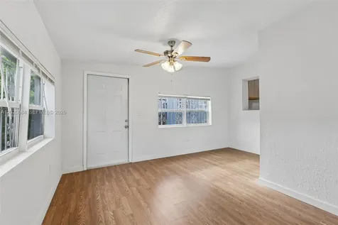 1045 NW 115th Street Miami FL 33168