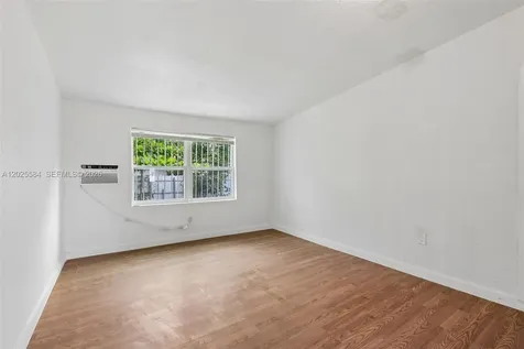 1045 NW 115th Street Miami FL 33168