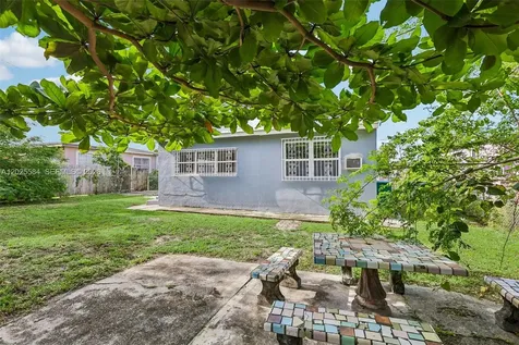 1045 NW 115th Street Miami FL 33168