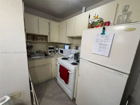 1680 SW 14th Terrace Miami FL 33145
