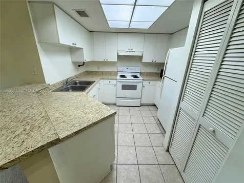 2039 SE 10th Avenue Fort Lauderdale FL 33316