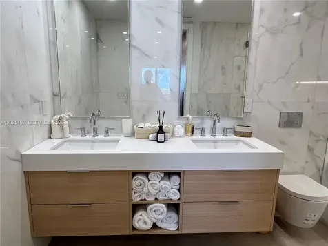 201 Crandon Boulevard Key Biscayne FL 33149