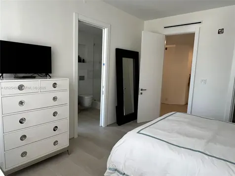 201 Crandon Boulevard Key Biscayne FL 33149