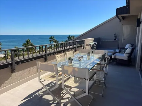 201 Crandon Boulevard Key Biscayne FL 33149