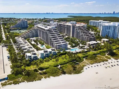 201 Crandon Boulevard Key Biscayne FL 33149