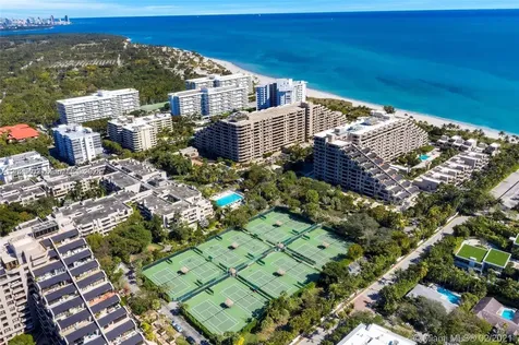 201 Crandon Boulevard Key Biscayne FL 33149