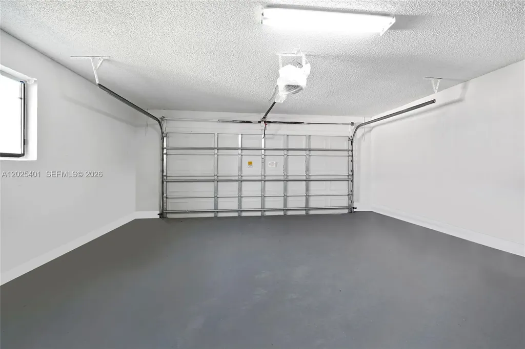 8475 NW 2nd Manor Coral Springs FL 33071