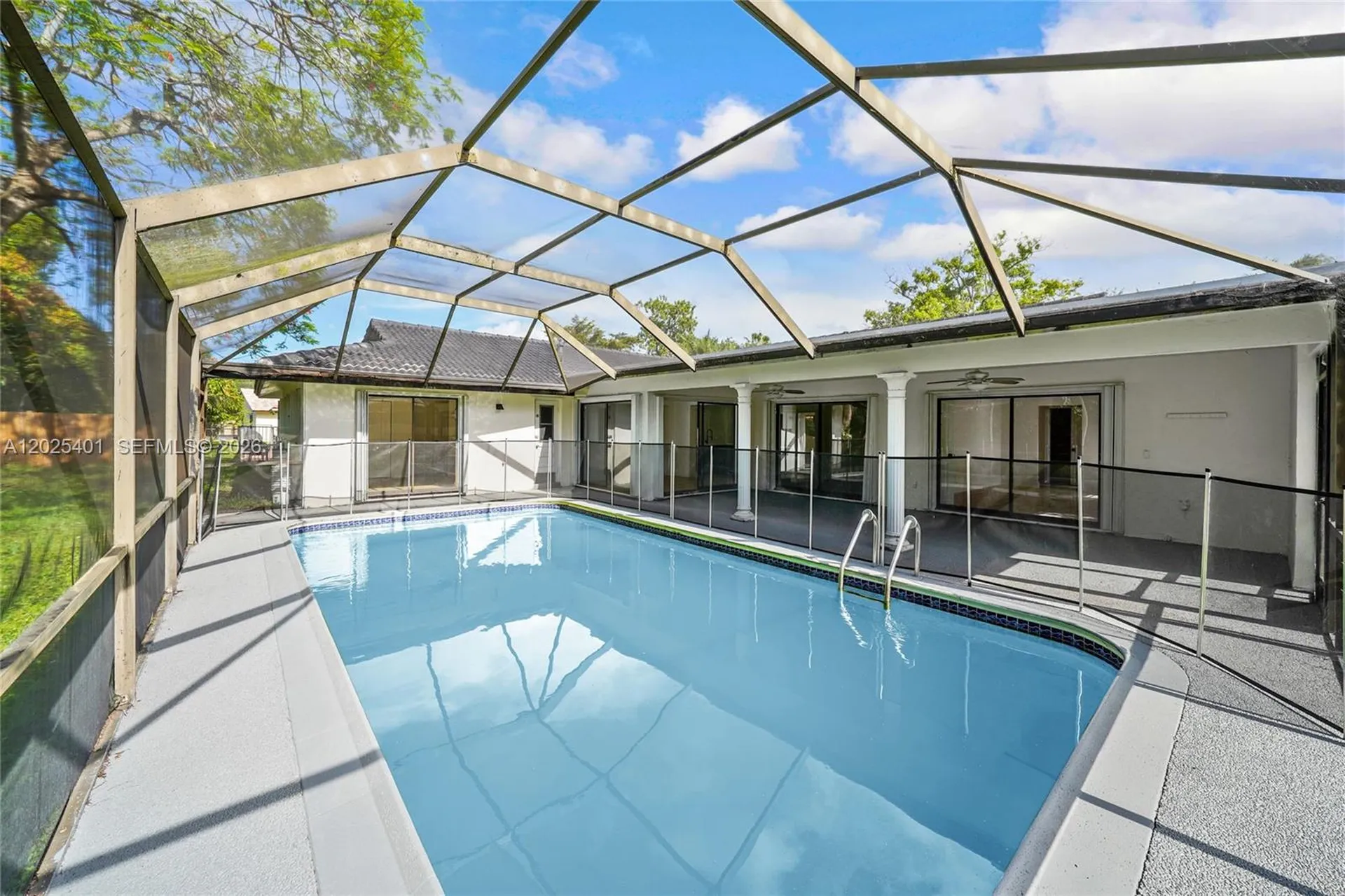 8475 NW 2nd Manor Coral Springs FL 33071