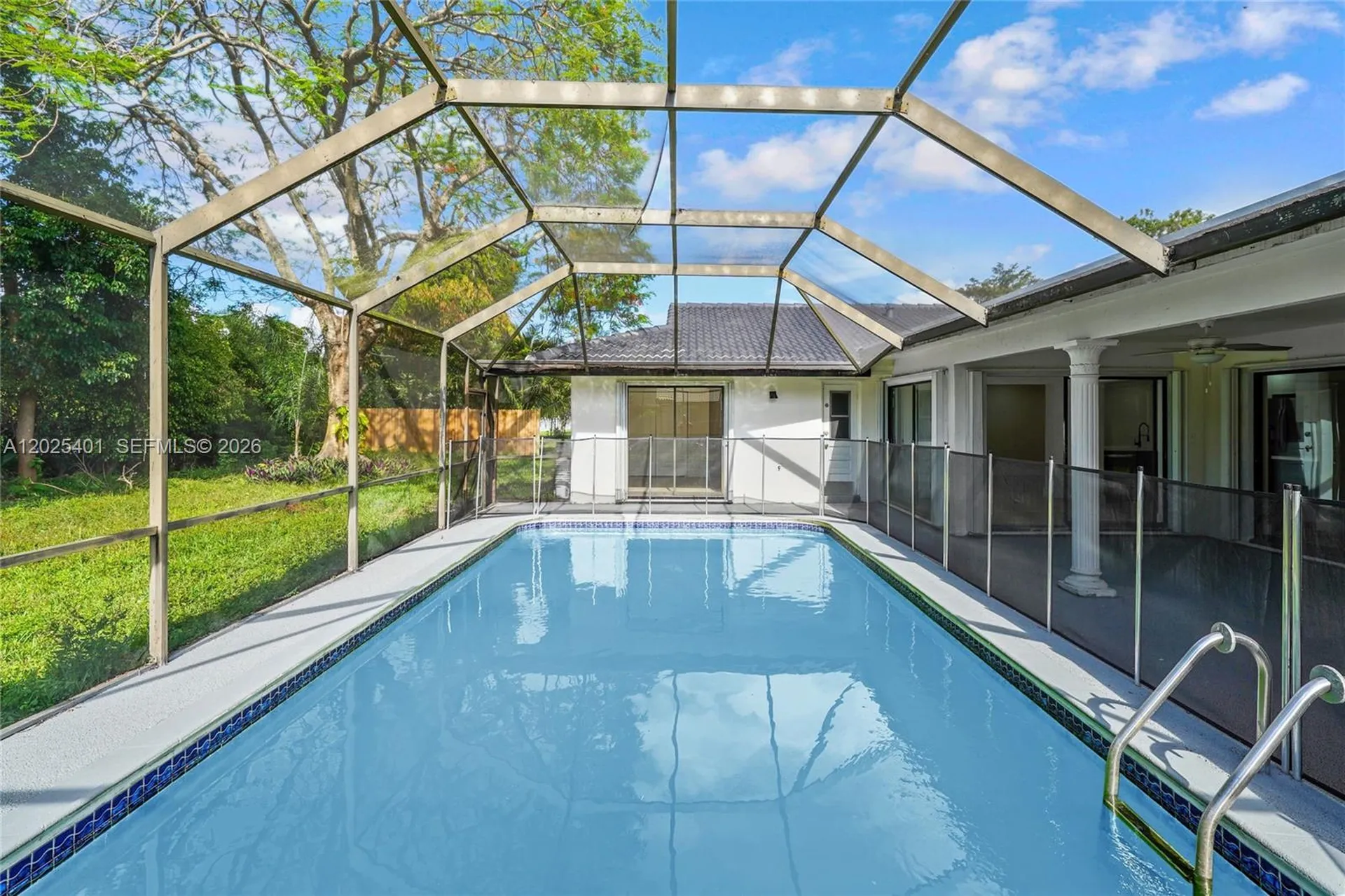 8475 NW 2nd Manor Coral Springs FL 33071