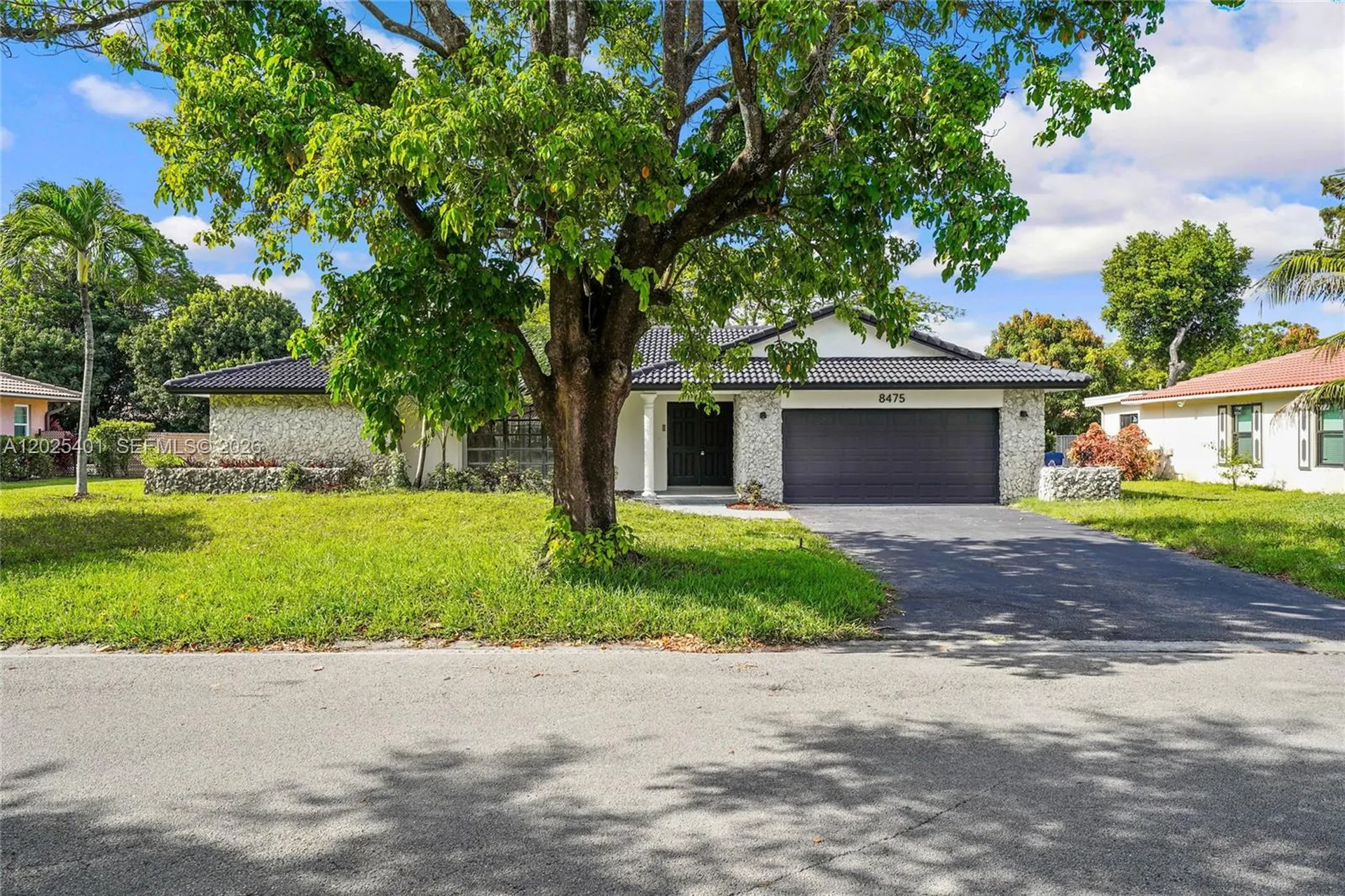 8475 NW 2nd Manor Coral Springs FL 33071