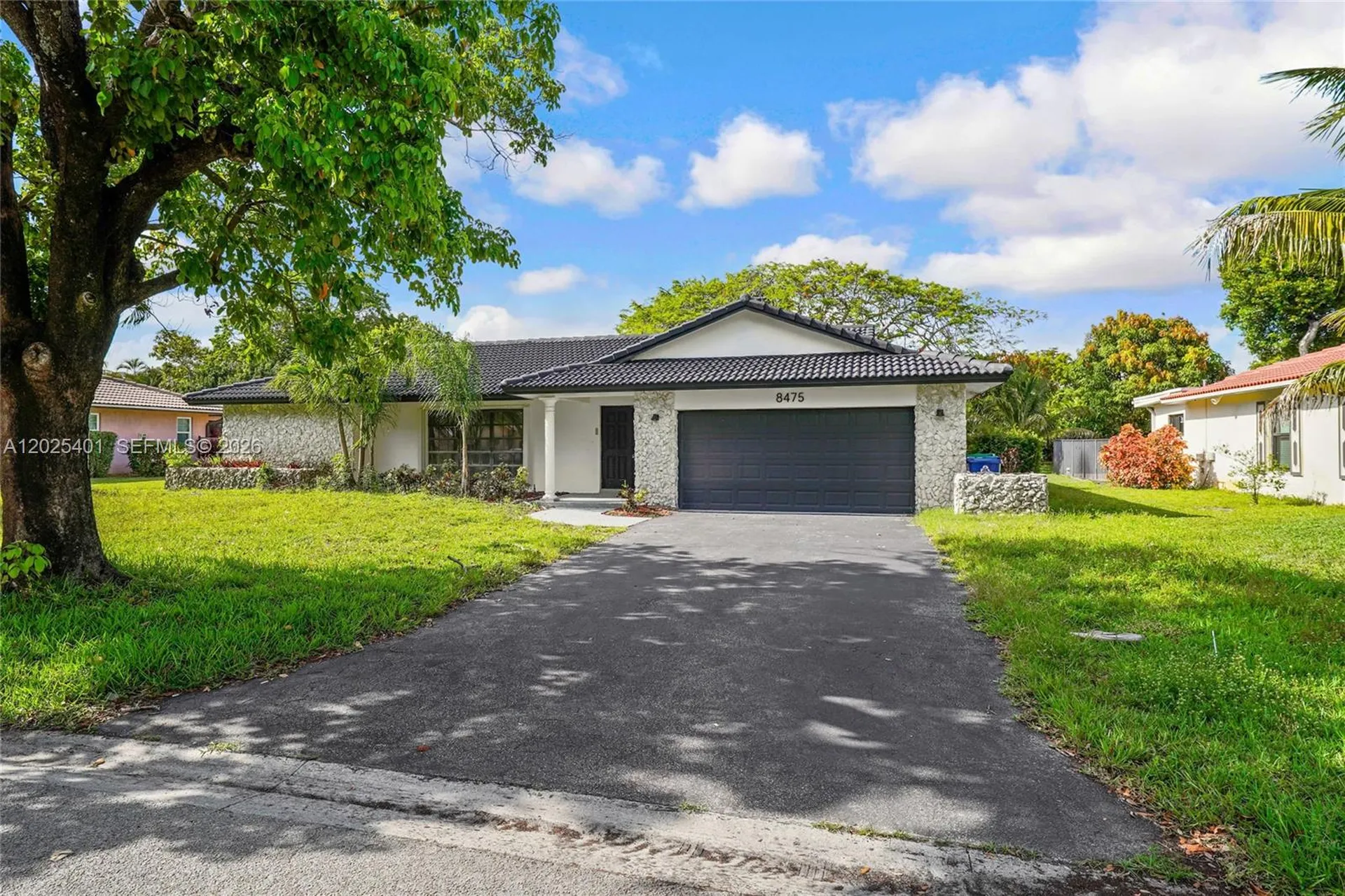 8475 NW 2nd Manor Coral Springs FL 33071