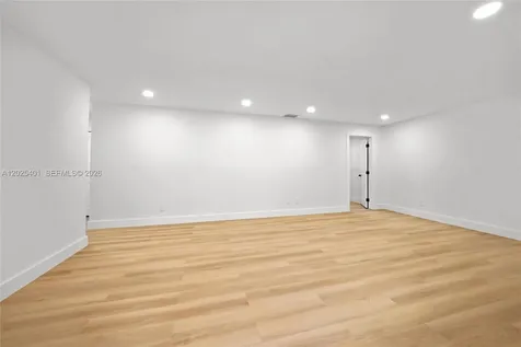 8475 NW 2nd Manor Coral Springs FL 33071