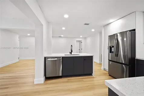 8475 NW 2nd Manor Coral Springs FL 33071