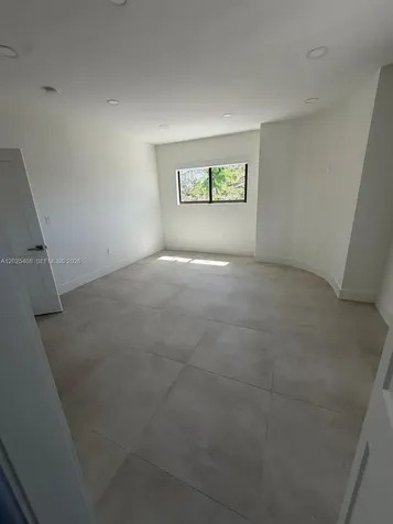 1703 SW 16th Miami FL 33145