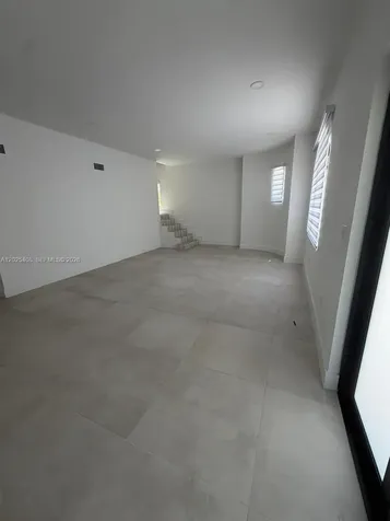 1703 SW 16th Miami FL 33145
