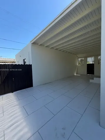 1703 SW 16th Miami FL 33145