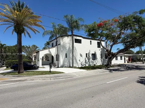 1703 SW 16th Miami FL 33145