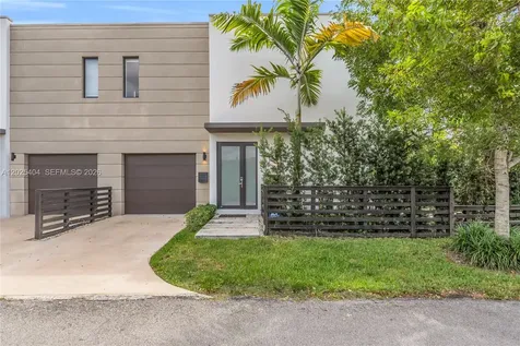 2841 SW 27th Street Miami FL 33133