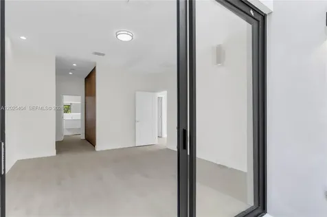 2841 SW 27th Street Miami FL 33133
