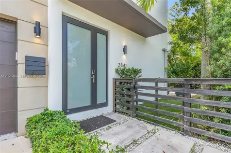 2841 SW 27th Street Miami FL 33133