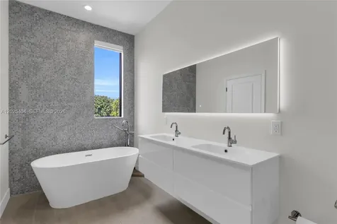 2841 SW 27th Street Miami FL 33133