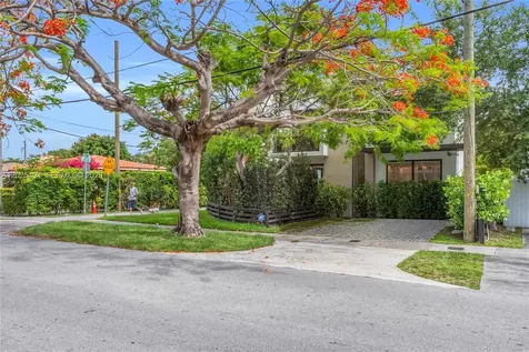 2841 SW 27th Street Miami FL 33133