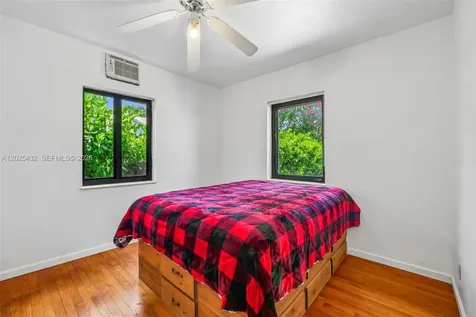 1224 N 26th Avenue Hollywood FL 33020