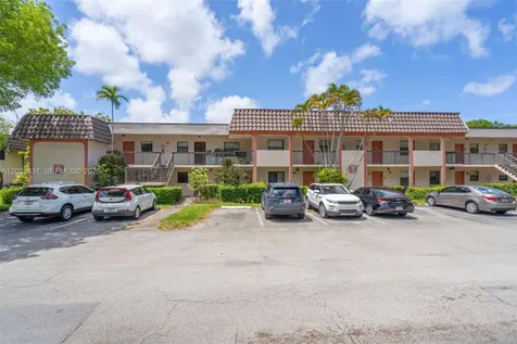 841 NE 207th Lane Miami FL 33179