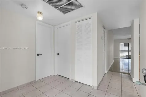 841 NE 207th Lane Miami FL 33179