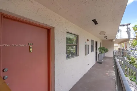 841 NE 207th Lane Miami FL 33179