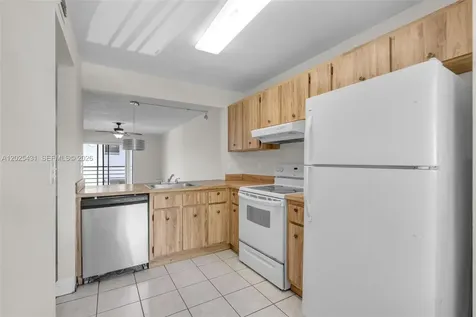 841 NE 207th Lane Miami FL 33179