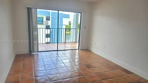 9688 Fontainebleau Boulevard Miami FL 33172