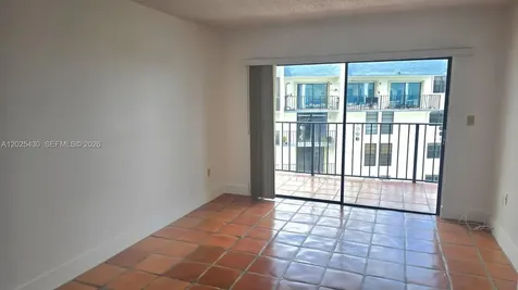 9688 Fontainebleau Boulevard Miami FL 33172
