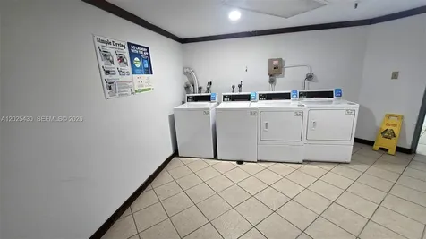 9688 Fontainebleau Boulevard Miami FL 33172