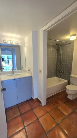 9688 Fontainebleau Boulevard Miami FL 33172