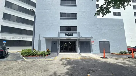 9688 Fontainebleau Boulevard Miami FL 33172