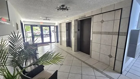 9688 Fontainebleau Boulevard Miami FL 33172