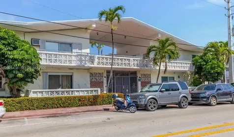 8040 Tatum Waterway Drive Miami Beach FL 33141